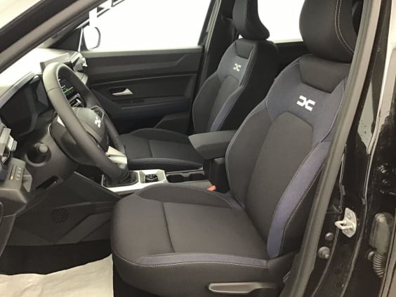 Dacia BIGSTER Expression 1.2 MHEV  130 Noir Nacre