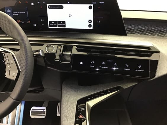 Peugeot 5008 Gt 1.2 HYBRID 145 Gris Titane