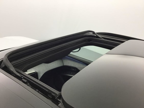 Peugeot 5008 Gt 1.2 HYBRID 145 Blanc Okenite