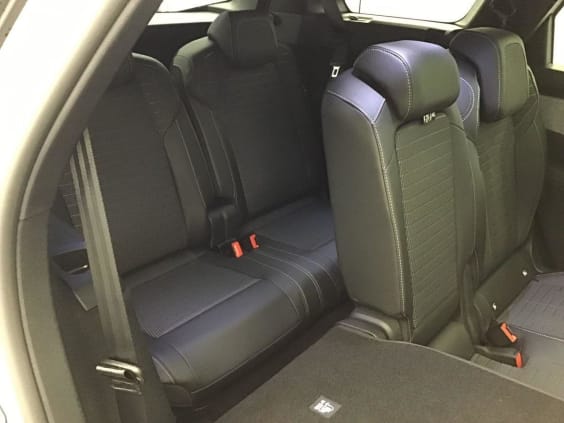 Peugeot 5008 Gt 1.2 HYBRID 145 Blanc Okenite