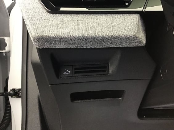 Peugeot 5008 Gt 1.2 HYBRID 145 Blanc Okenite
