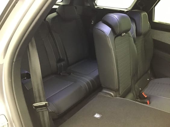 Peugeot 5008 Gt 1.2 HYBRID 145 gris artense