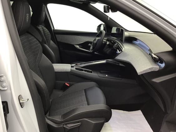 Peugeot 5008 Gt 1.2 HYBRID 145 Blanc Okenite