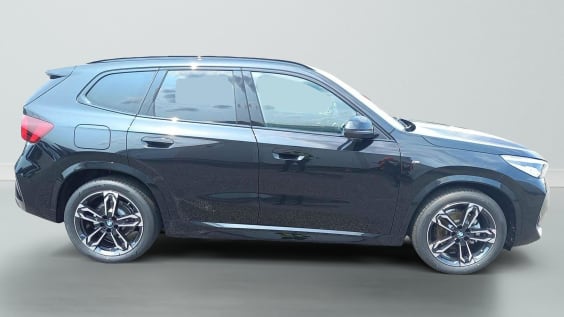 BMW X1 U11 X1 sDrive 18d 150ch DKG7 M Sport Saphirschwarz