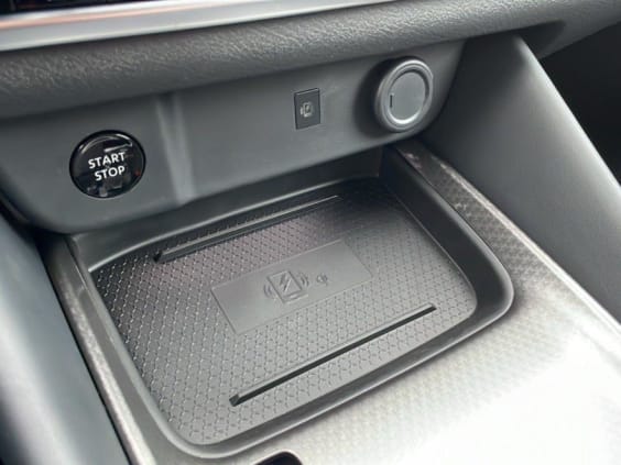 Nissan QASHQAI Qashqai Hybrid e-Power Gen3 205 ch N-Connecta Noir Perle Metal