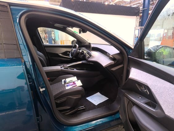 Peugeot 3008 Hybrid 136 e-DCS6 Allure Bleu Obsession