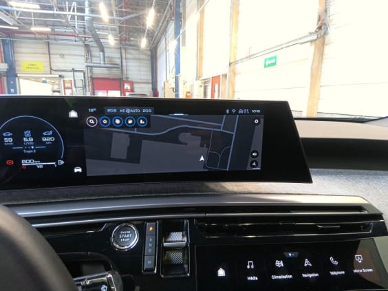Peugeot 3008 Hybrid 136 e-DCS6 Allure Bleu Obsession