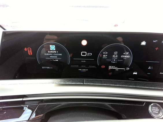Peugeot 3008 Hybrid 136 e-DCS6 Allure Bleu Obsession