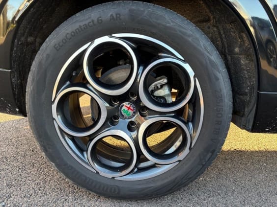 Alfa Romeo Tonale Tonale 1.5 Hybrid 160 ch VGT TCT7 Tributo Italiano Noir