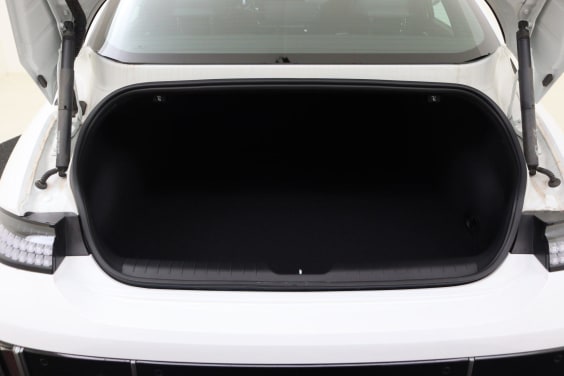 Hyundai IONIQ 6 Core 53 kWh 148 White