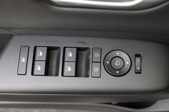 Hyundai KONA EXECUTIVE +  1.6 GDI HEV 6DCT White