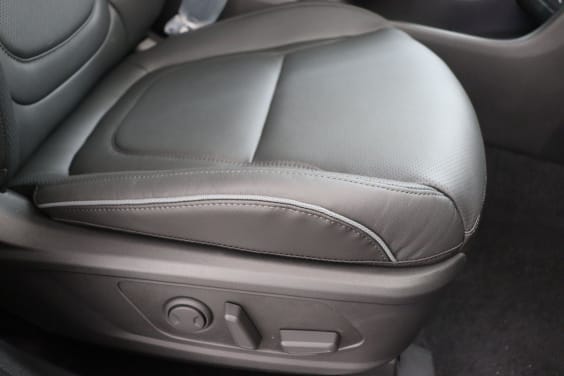 Hyundai Tucson Shine 1.6 T-GDi HEV 6AT Red