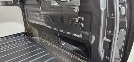 Ford Transit Custom Fourgon TRANSIT CUSTOM FGN 320 L1H1 2.0 ECOBLUE 170 CH BVA8 SPORT Noir Agate