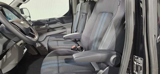 Ford Transit Custom Fourgon TRANSIT CUSTOM FGN 320 L1H1 2.0 ECOBLUE 170 CH BVA8 SPORT Noir Agate