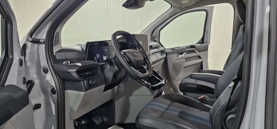 Ford Transit Custom Cabine Approfondie TRANSIT CUSTOM CA 320 L1H1 2.0 ECOBLUE 170 CH BVA8 SPORT Gris Matter