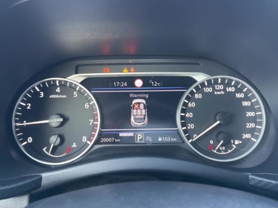 Nissan JUKE 1.0 dig-t 114 tekna dct Noir