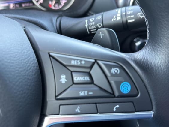 Nissan JUKE 1.0 dig-t 114 tekna dct Noir