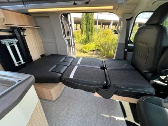 Stylevan Emotion BELIZE NEW FORD CUSTOM 2.0L 170 CV BVA 8 RAPPORTS 4X4 Gris Matter 