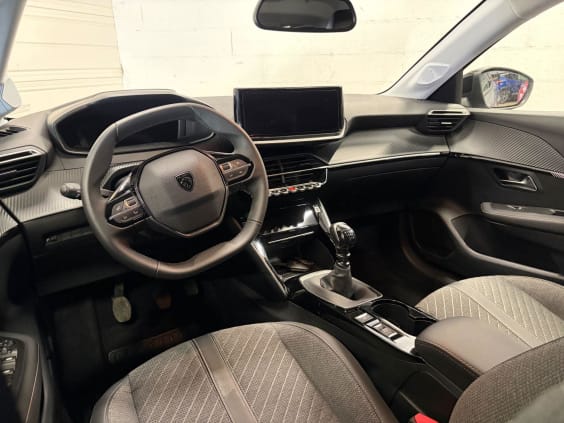 Peugeot 208 100 CV ALLURE Gris Artense 