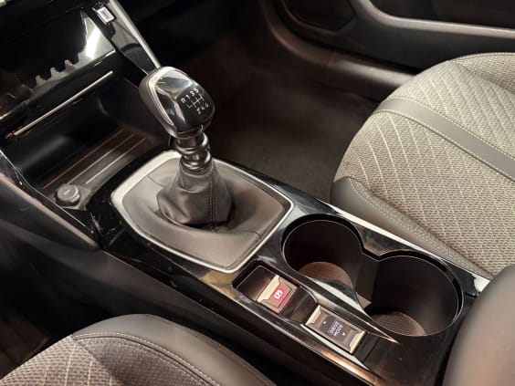 Peugeot 208 100 CV ALLURE Gris Artense 