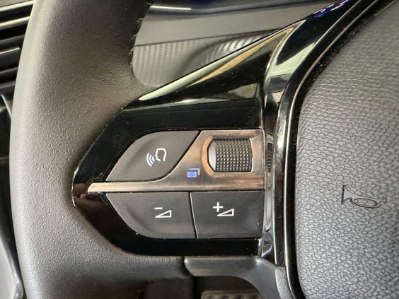 Peugeot 208 100 CV ALLURE Gris Artense 