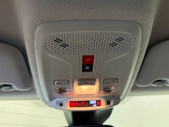 Peugeot 208 100 CV ALLURE Gris Artense 