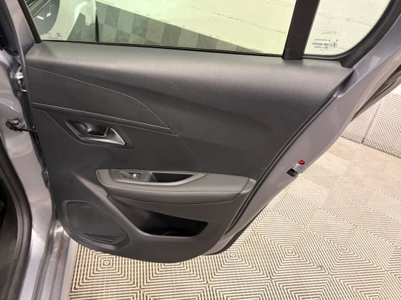 Peugeot 208 100 CV ALLURE Gris Artense 