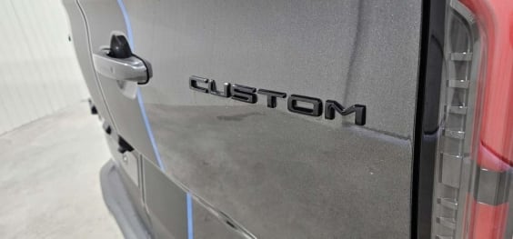Ford Transit Custom Cabine Approfondie TRANSIT CUSTOM CA 320 L2H1 2.0 ECOBLUE 170 CH BVA8 SPORT Gris Magnetic