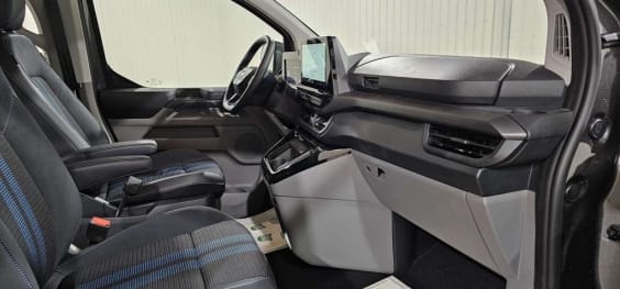 Ford Transit Custom Cabine Approfondie TRANSIT CUSTOM CA 320 L2H1 2.0 ECOBLUE 170 CH BVA8 SPORT Gris Magnetic