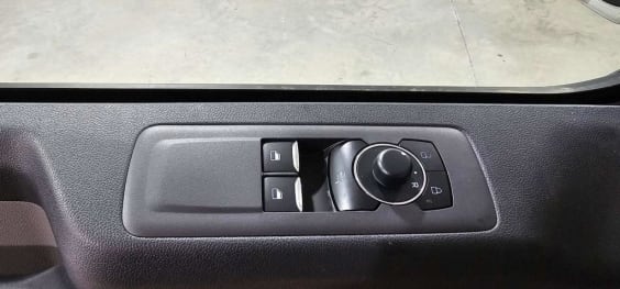 Ford Transit Custom Cabine Approfondie TRANSIT CUSTOM CA 320 L2H1 2.0 ECOBLUE 170 CH BVA8 SPORT Gris Magnetic