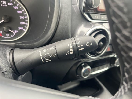 Nissan JUKE Juke HYBRID 143 N-Connecta Blanc Nacre Metal