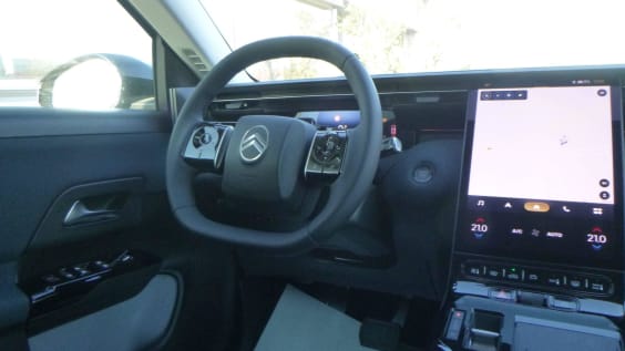 Citroën C5 Aircross Hybride C5 Aircross Hybride 145 ch e-DCS6 Plus Noir Perla Nera