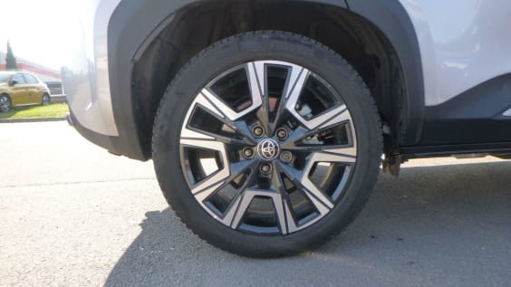 Toyota Yaris Cross Hybride Yaris Cross Hybride 130h 2WD Trail Gris Argent/Toit Noir