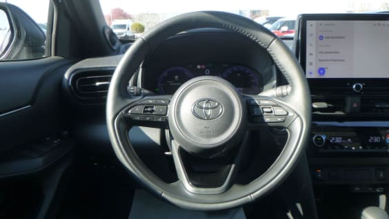 Toyota Yaris Cross Hybride Yaris Cross Hybride 130h 2WD Trail Gris Argent/Toit Noir