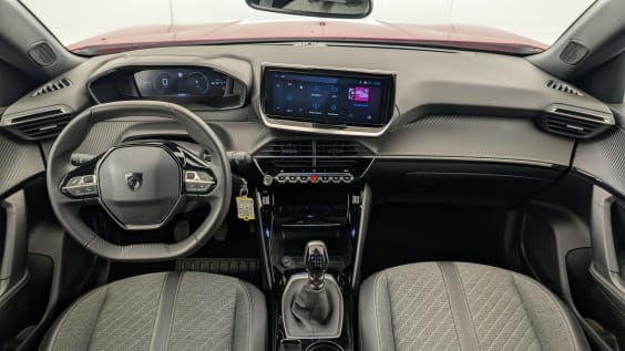 Peugeot 2008 PureTech 100 S&S BVM6 Allure Rouge Elixir