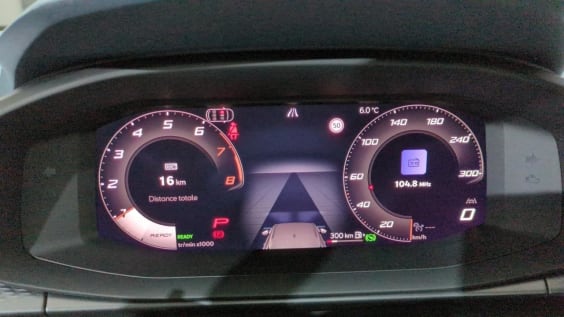 Cupra Terramar Terramar 1.5 ETSI HYBRID 150 CH DSG7 V Gris Timanfaya