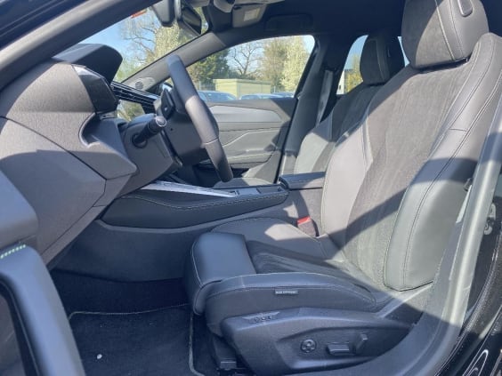 Peugeot 408 Hybrid 145 gt e-dcs6 Noir