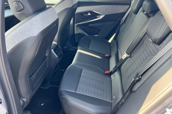 Peugeot 3008 Hybrid 145 e-DCS6 GT Gris Artense / Toit Noir