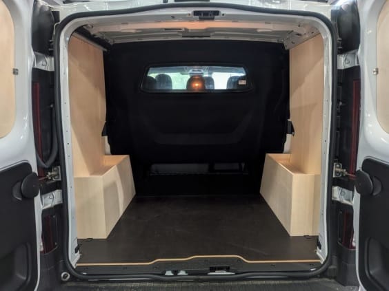 Renault TRAFIC CABINE APPROFONDIE TRAFIC CA L1H1 3000 KG BLUE DCI 130 CONFORT Blanc Minéral