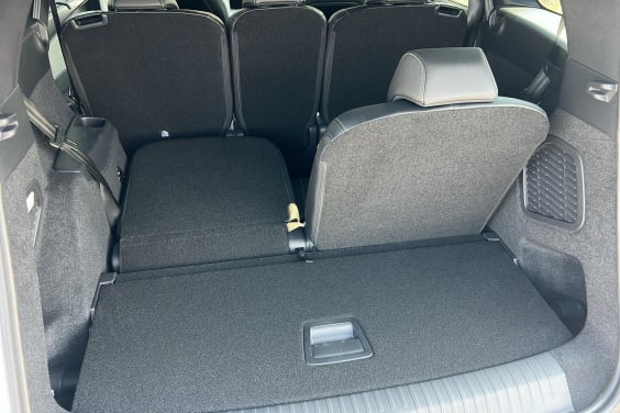 Peugeot 5008 Hybrid 145 e-DCS6 GT Blanc Okenite