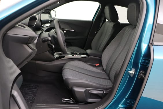 Peugeot 2008 Allure 1.2 Turbo 100 hp Man.6 Blue