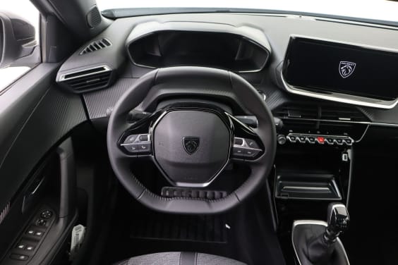 Peugeot 2008 Allure 1.2 Turbo 100 hp Man.6 White
