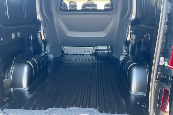 Renault TRAFIC CABINE APPROFONDIE L2H1 3T BLUE DCI 150 AUTO ADVANCE Noir Minuit