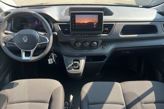 Renault TRAFIC CABINE APPROFONDIE L2H1 3T BLUE DCI 150 AUTO ADVANCE Noir Minuit