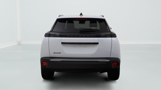 Peugeot 2008 Allure 1.2 Turbo 100 hp Man.6 White