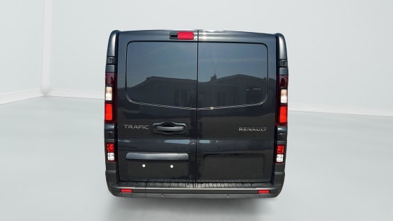 Renault TRAFIC CABINE APPROFONDIE L2H1 3T BLUE DCI 150 AUTO ADVANCE Noir Minuit