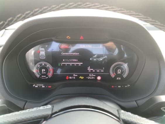 Audi Q2 35 TDI 150 S tronic 7 S line Gris Daytona