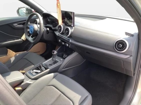 Audi Q2 35 TDI 150 S tronic 7 S line Argent Rosée