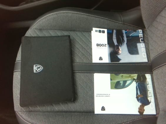 Peugeot 2008 100 S&S BVM6 Allure Bleu Obsession
