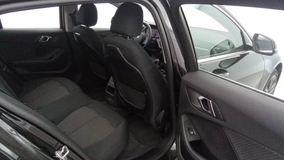 BMW Serie 1 F40 116I 109 CH Saphirschwarz Métallisé
